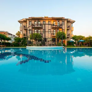 Hotel Golden Moon